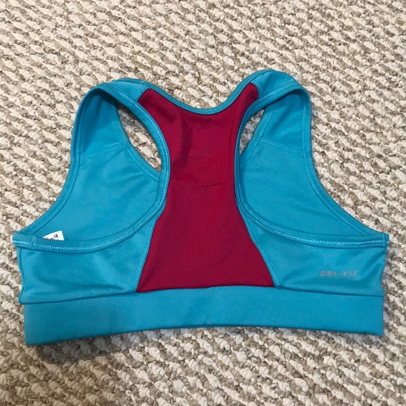 Nike sports bra - Picture 2 of 2